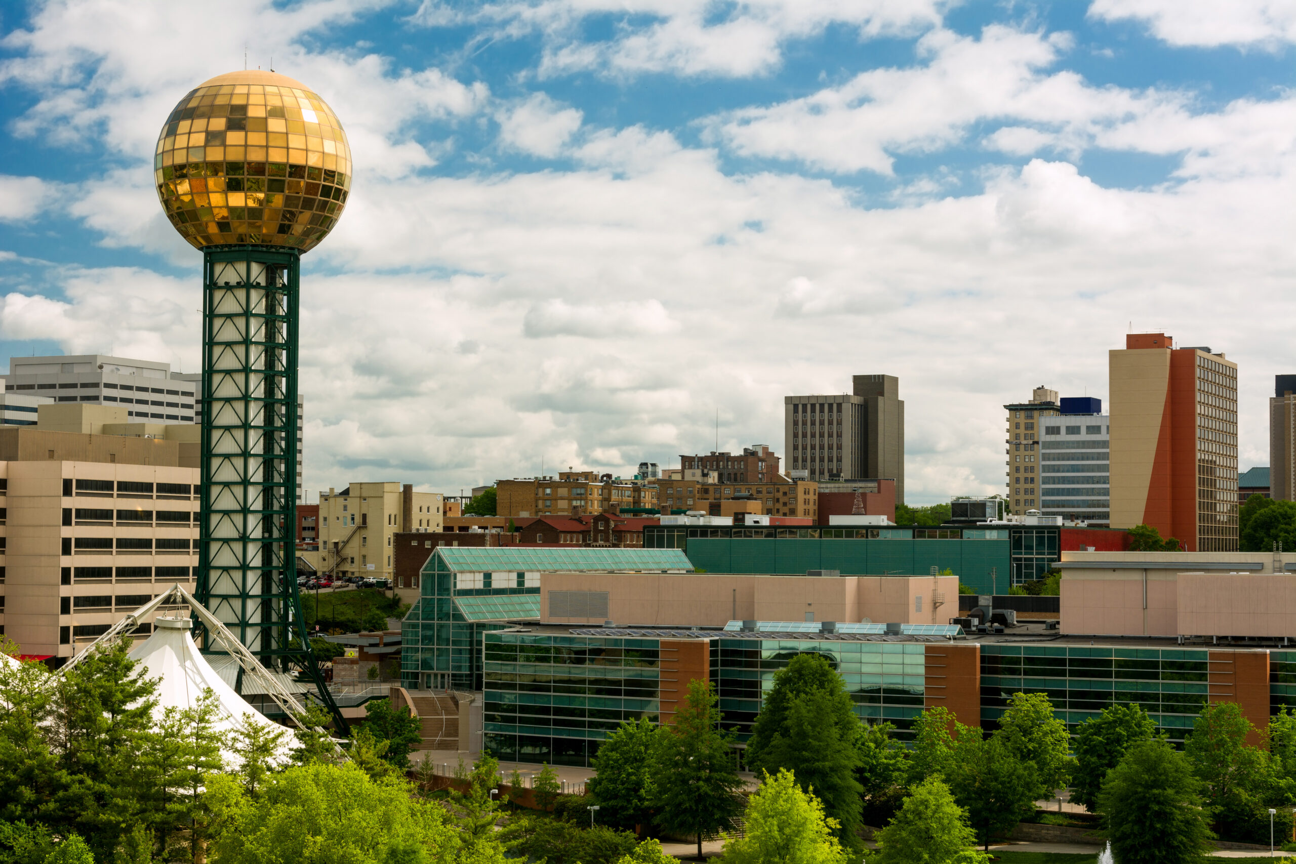 Maintaining the Streets through the Seasons - City of Knoxville, image size:2560x1707